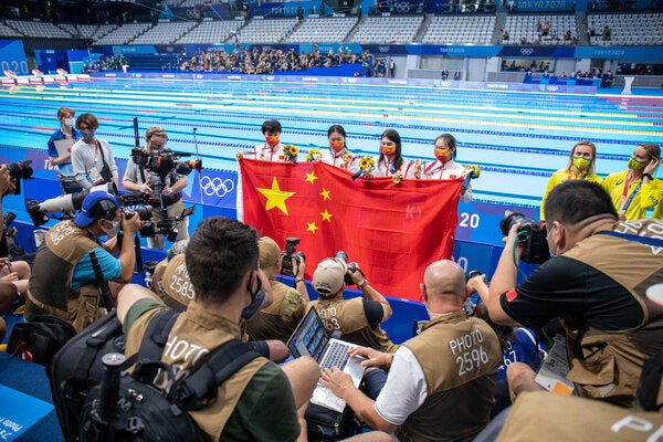 球迷们期待